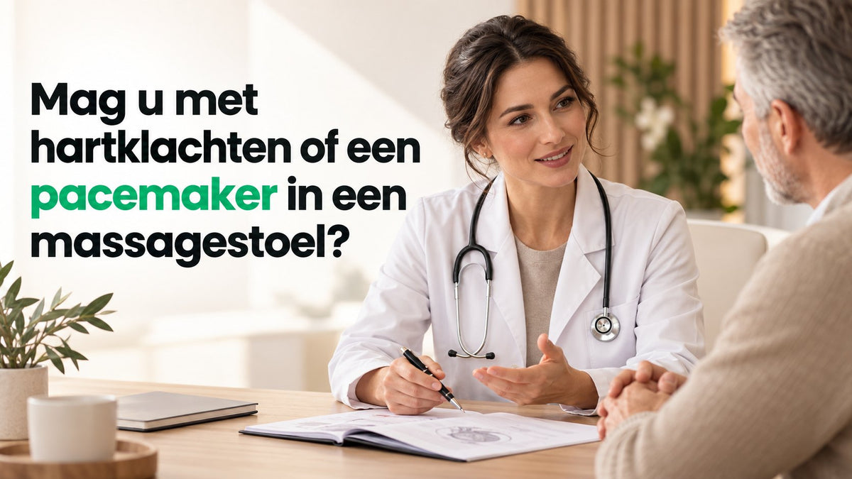 Arts in gesprek met een patiënt over hartklachten en een pacemaker